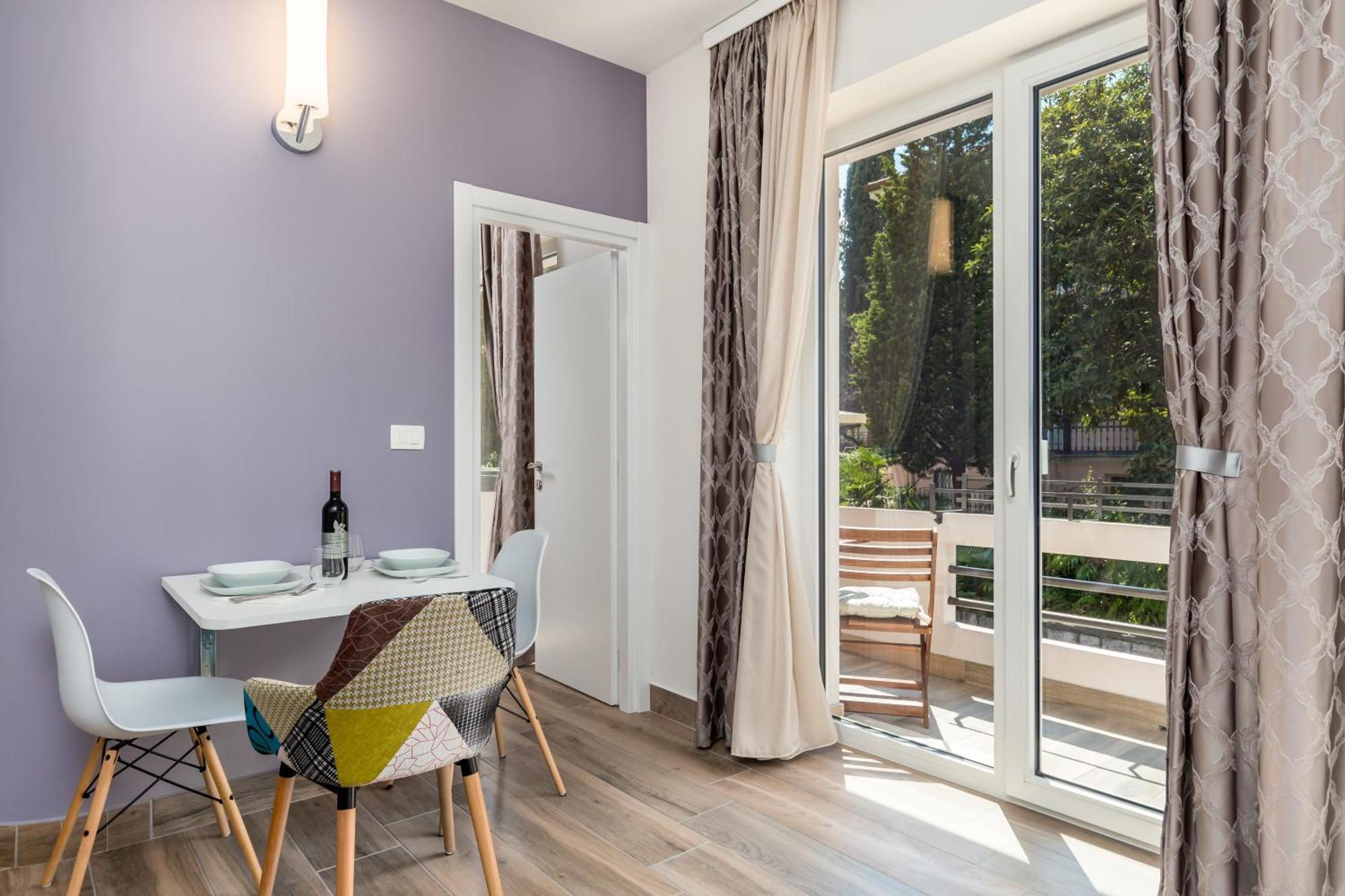 Apartments Liana Opatija Phòng bức ảnh